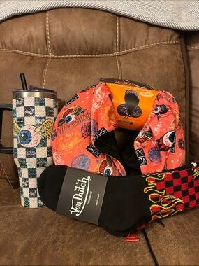 Von Dutch Orange Patterned Travel Neck Pillow, New Tumble with Black Logo Socks